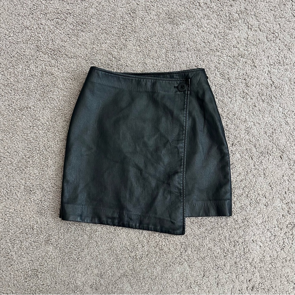 Babaton Black Faux Leather Asymmetric Mini Skirt Womens 0